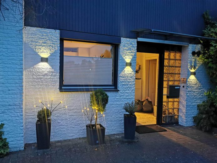 Gepflegtes Reihenendhaus mit Garten in Bremen-Huchting – Ostfassade Ansicht 2