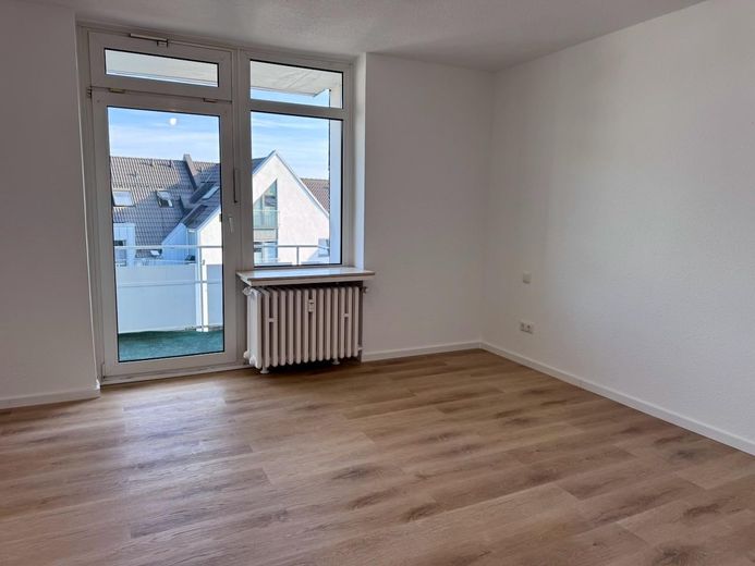 Moderne Stadtwohnung mit zwei Balkonen in zentraler Lage in Olpe – Schlafzimmer 