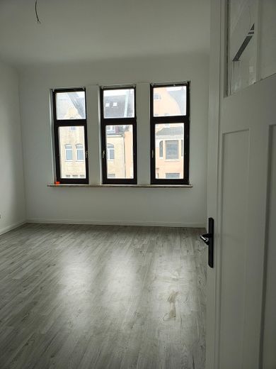 Gräumige 4-Zi Altbau WHG mit Balkon – Foto 12