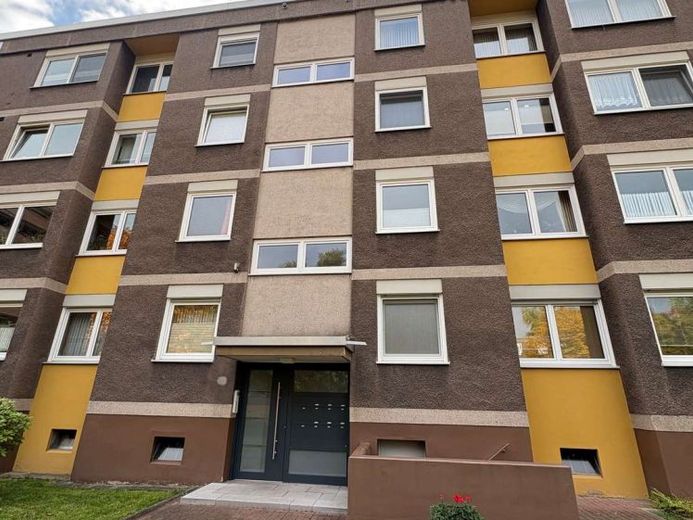 ***Wohnung mit Charme sucht neuen Eigentümer *** – Foto 1