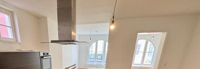 Küche mit Blick zu den Zimmern