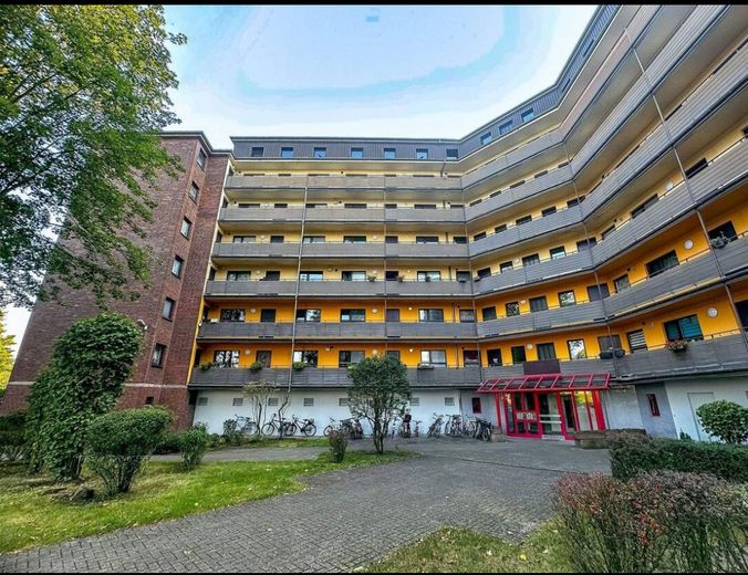Provisionsfreie Helle 3 Zimmer Wohnung mit Balkon & Fahrstuhl in Nienburg – Foto 2