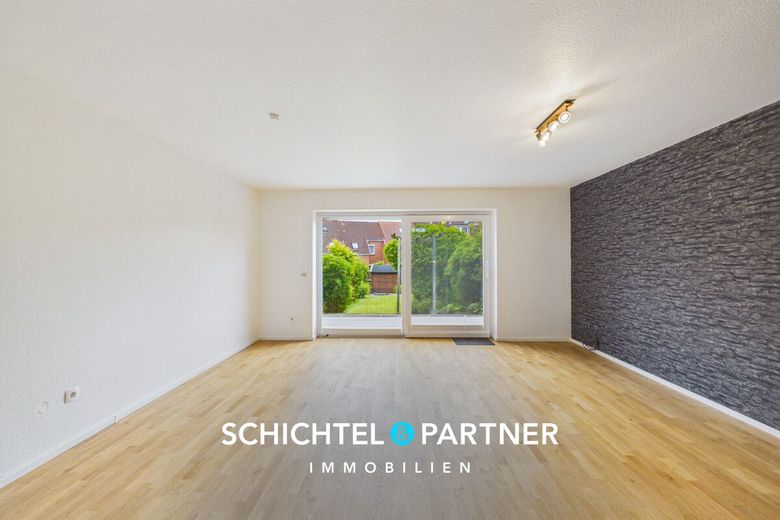 Brinkum |Sofort Einziehen: Modernisiertes Reihenhaus mit Süd-Garten – S&amp;P | Wohnzimmer