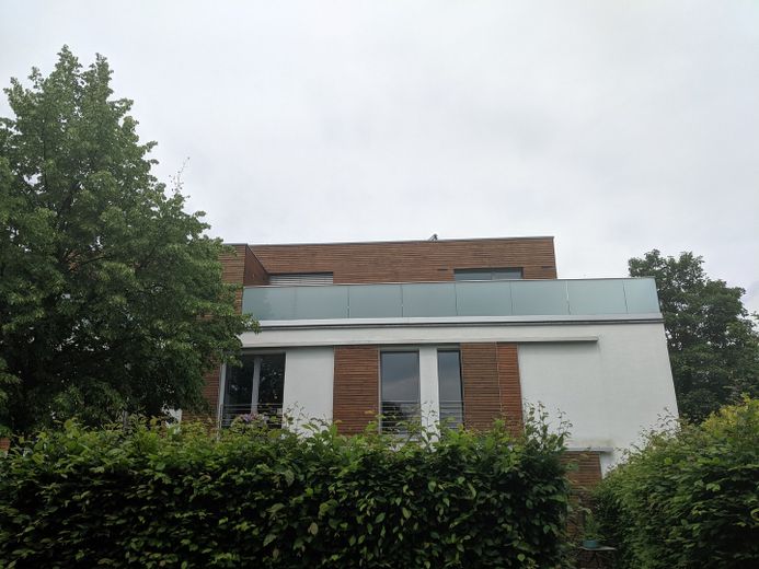Exklusive Penthouse-Wohnung im Passivhaus – Ansicht Rückseite