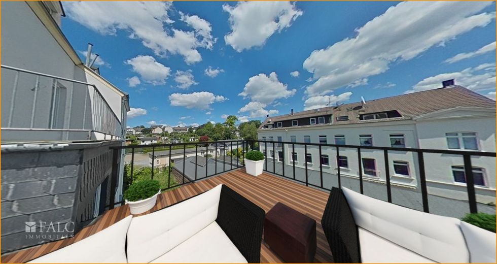 Exklusive sanierte Maisonette-Wohnung mit riesiger Dachterrasse! – Dachterrasse