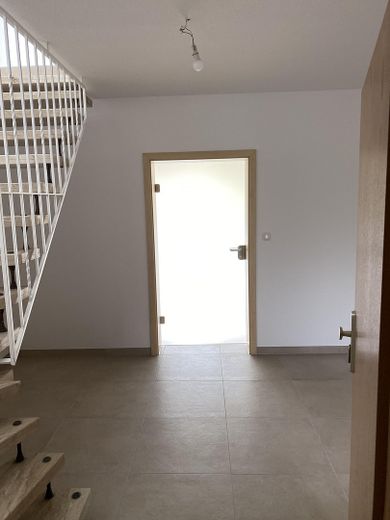 Wunderschöne 4,5-Zimmer-Maisonette-Wohnung in allerbester Lage von Rödermark OR – 1OG Flur