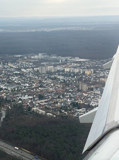 2-кімнатна квартира площею 65 м² на 11-му поверсі з захопливим панорамним краєвидом – Skyline, Таунус і аеропорт – Blick auf Neu-Isenburg