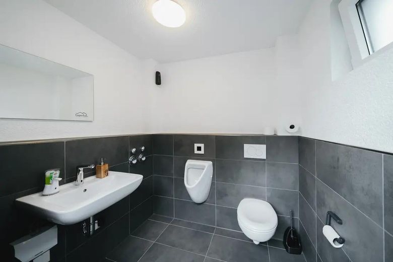 LAGERHALLE / XXL GARAGE ZUM MIETEN NEU 62 QM - TOP AUSSTATTUNG & LAGE – Foto 9