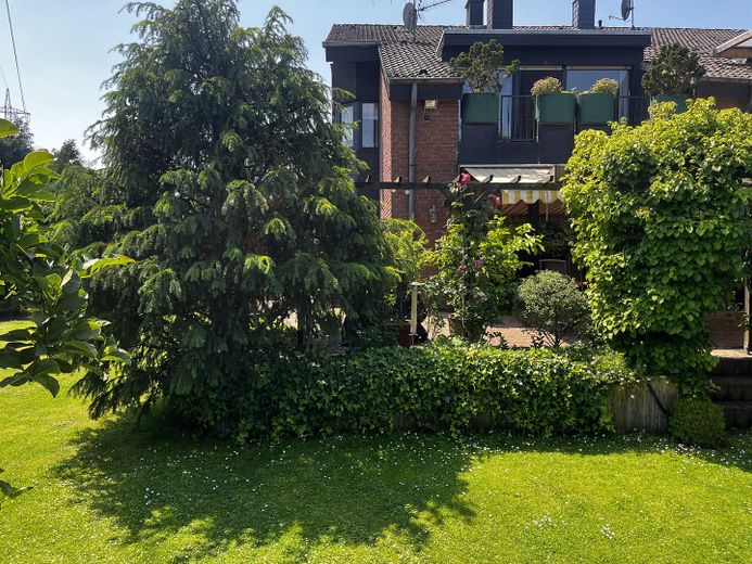 Einfamilienhaus Duisburg Rumeln mit Doppelgarage, Garten + Teich – Foto 18