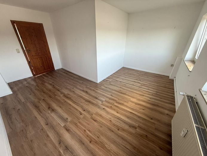 Schlafzimmer im 2. OG_ 2. Bild