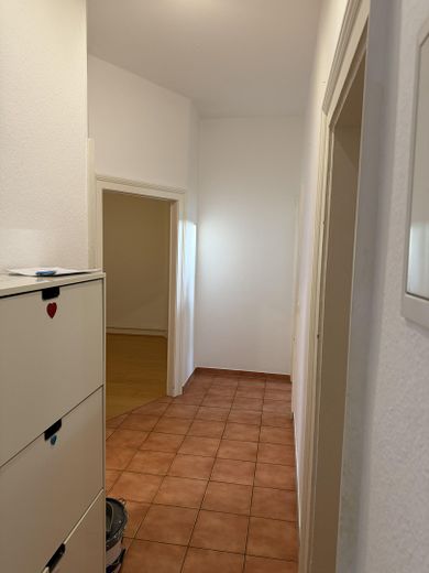 4 rooms, kitchen, bathroom – Photo 2