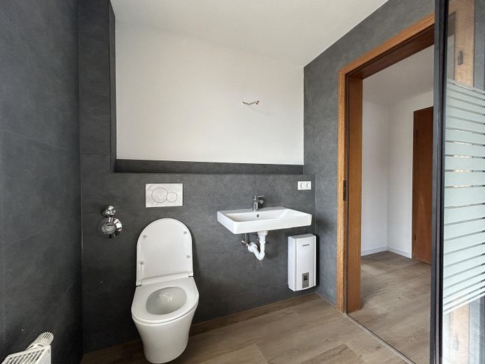 Penthouse - Kapsamlı renovasyon sonrası ilk kullanıma yakın 1 oda (yeni gibi), elektrikli cihazlar dahil – Badezimmer 3