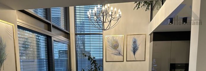 Moderne Stadtvilla mit Einliegerwohnung in Herford - Holzmann Immobilien