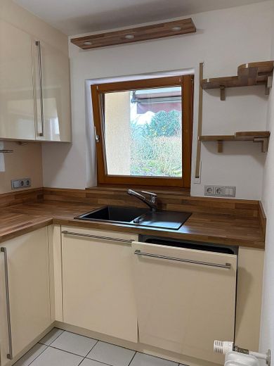 Helle 2.5 Zimmerwohnung in Gottmadingen mit Terrasse, provisionsfrei – moderne durchdachte Maßküche 