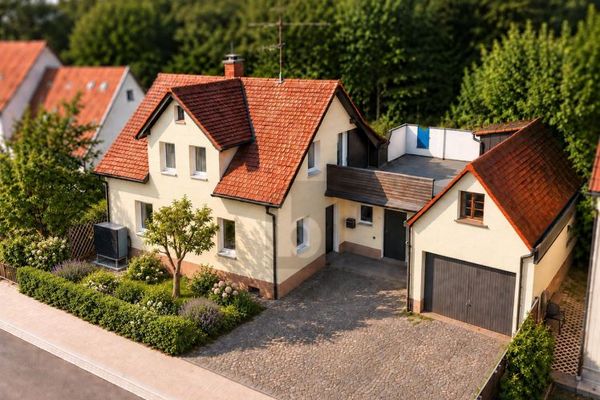 MODERNISIERT UND ZUKUNFTSORIENTIERT IM GRÜNEN