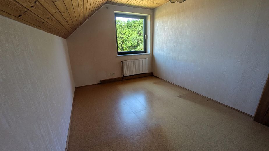 Einfamilienhaus mit Einliegerwohnung in ruhiger Wohnlage – Kind 1