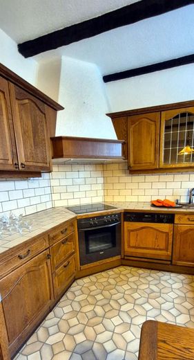 GROßES GRUNDSTÜCK MIT EINFAMILIENHAUS - 12357 BERLIN-RUDOW - BLUMENVIERTEL-PROVISIONSFREI-BEZUGSFREI – Einbauküche im EG