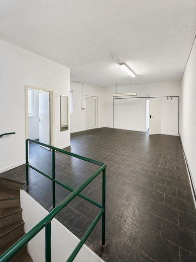 Cafe Ladenlokal zentrale Lage mit Lager/ Büro und Garage/ Nähe HBF – Foto 17