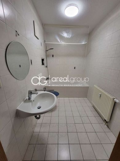 Charmante Maisonettewohnung mit EBK im DG – Bad