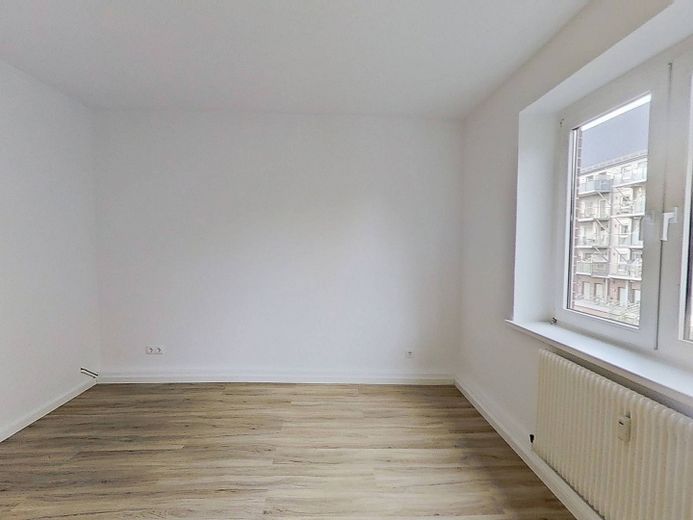 Einziehen und für den Herbst einkuscheln - mit einem KALTMIETERLASS: 3-Zimmer-Wohnung mit BALKON in fußläufiger Nähe zum Kanal – Ansicht I: Schlafzimmer I