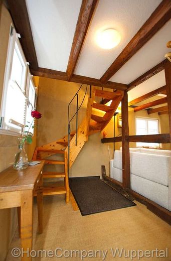 Wohnen in einem Bergischen Häuschen! Hochwertig renoviertes Fachwerk-Tiny-Haus in Cronenberg – 9f7b4782b9de26e7aff32f85e433c69797017bf1.jpg