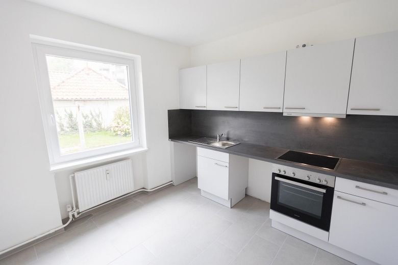 Frisch Sanierte 2-Zimmerwohnung mit großer Küche in Harburg – Foto 7
