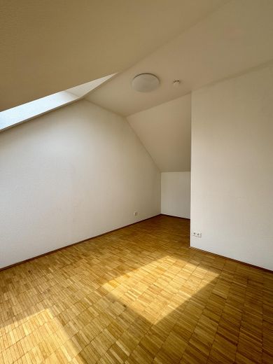 Stylish maisonette apartment with gallery, roof terrace & elevator – Foto 7