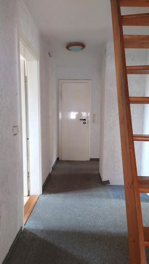 Charmantes Haus auf großem Grundstück in München Pasing – Flur OG