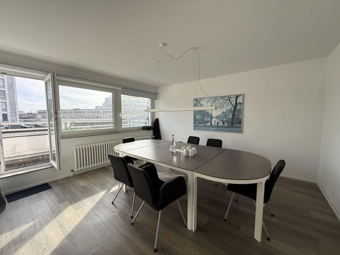 Im Alleinauftrag! Büro mit Terrasse vis a vis zum Gerling Quartier – Besprechungsraum