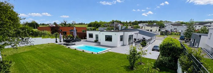 Жизнь и работа на самом высоком уровне — полностью оборудованная мастерская, бассейн и минимальные эксплуатационные расходы – Wohhaus und Garten