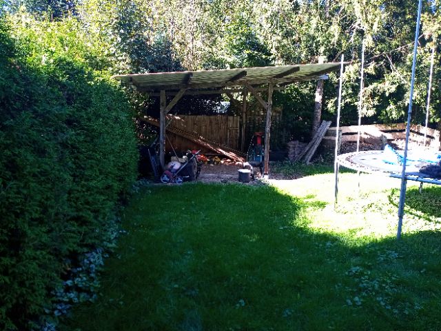 Unterstand + Trampolin