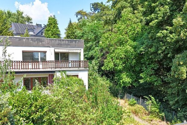 1-2-gezinswoning op toplocatie in Bellevue. Doodlopende straat aan de bosrand
