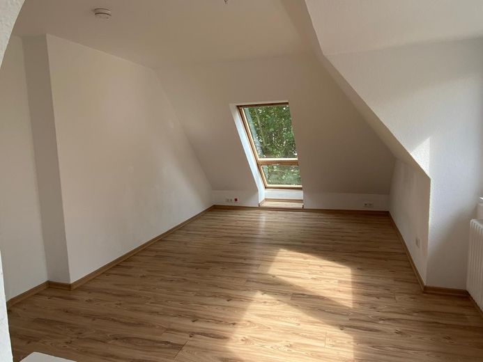 Helle 3-Zimmer-Dachgeschosswohnung in Bremerhaven-Lehe – Wohn/Ess-Bereich