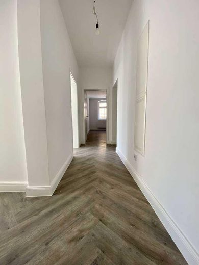4,5-Zimmer-Wohnung mit 122 m² in Magdeburg-Buckau – Flur
