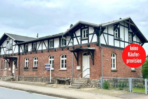 HORN IMMOBILIEN ++ uroczy dom dwurodzinny w Klein Helle, tylko 15 min do Neubrandenburga