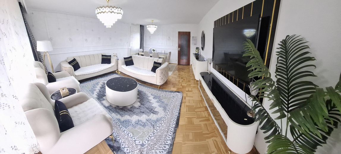 Wohn- und Essbereich