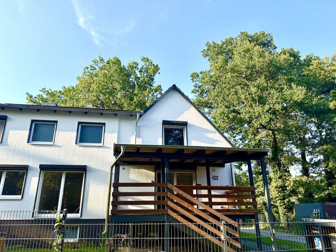 Modernes Haus mit großem Garten, Wärmepumpe & Smart Home in Bissendorf-Wietze – Außenansicht vorne