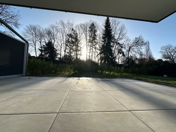 3 Zimmerwohnung im EG mit großer Süd-Terrasse – Terrasse