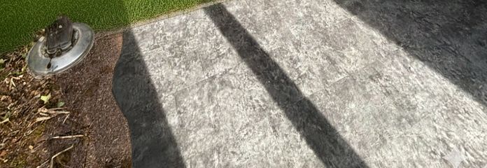 Senza provvigione da privato: luminoso appartamento con 2 locali e giardino a WN-Neustadt, incl. 2 posti auto – Terrasse mit Garten