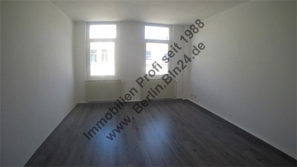 Mietwohnung günstiges Dachgeschoß -- 2er WG - ZweitBezug SüdBalkon – G0030145