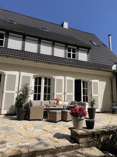 Villa señorial de categoría excepcional: refugio exclusivo en una parcela ajardinada de 5.245 m² en Bad Essen – Foto 3