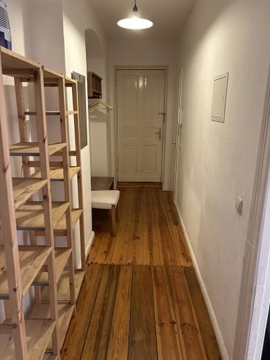 Großzügiges Helmholtzkiez-Apartment im Loft-Stil mit separatem Schlafzimmer, bezugsfrei – Foto 16