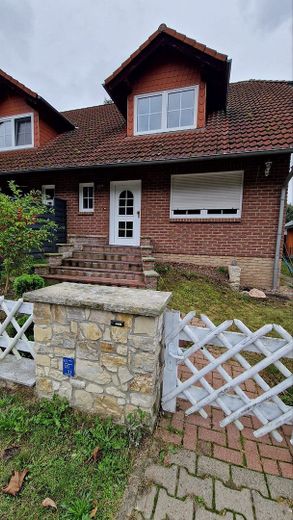 Modernes und gepflegtes Haus zu vermieten – Foto 3