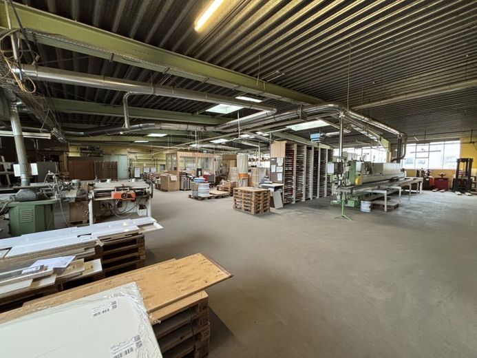 Substanzstarkes Investment mit jahrzehntelanger Standorthistorie und Nutzungsperspektive! – Produktion 1