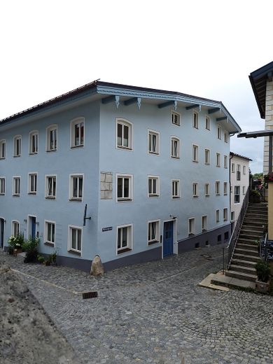Special 5-room penthouse apartment with balcony in the old town of Bad Tölz – Außenansicht Klammergasse