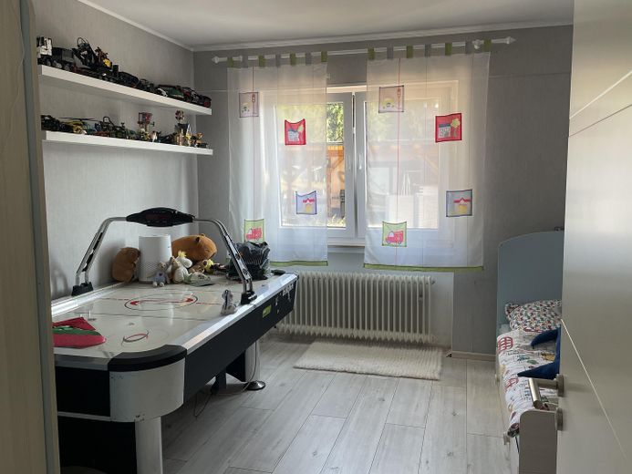 Modernisiertes EFH + ELW | 195 m² | Waldrand | Luxemburg 20 Min | Provisionsfrei – Kind 1