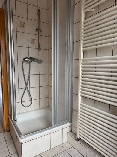 Schöne 2 Zimmerwohnung zu vermieten – Foto 5