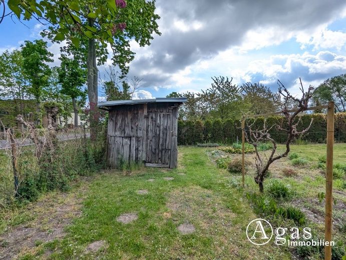 Großes Gartengrundstück mit Laube am Ortsrand von Zehdenick (Eigentum - keine Pacht, kein Verein) – Schuppen 1