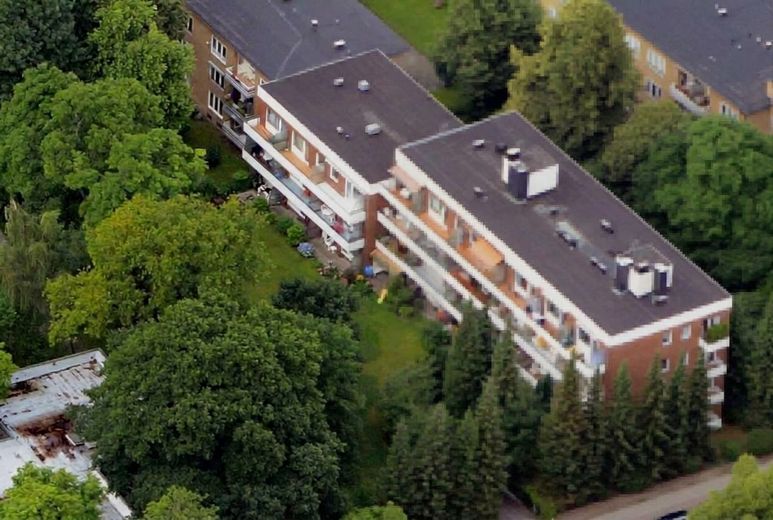 Grünes Bahrenfeld: appartamento libero di 3 locali con terrazza, aiuola e garage sotterraneo – von oben