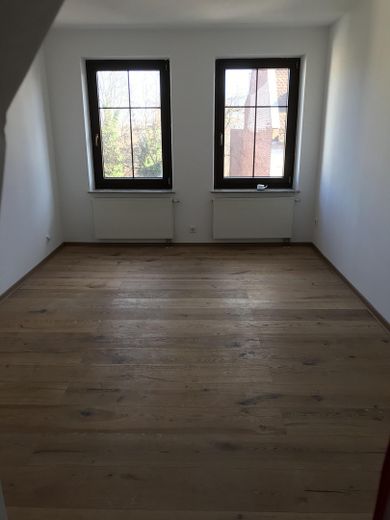 Light-filled old building apartment (5 rooms) by the city park - 4 spacious bedrooms and separate living room – Bsp. Zimmer 1 u. 2 (ren. Zust)